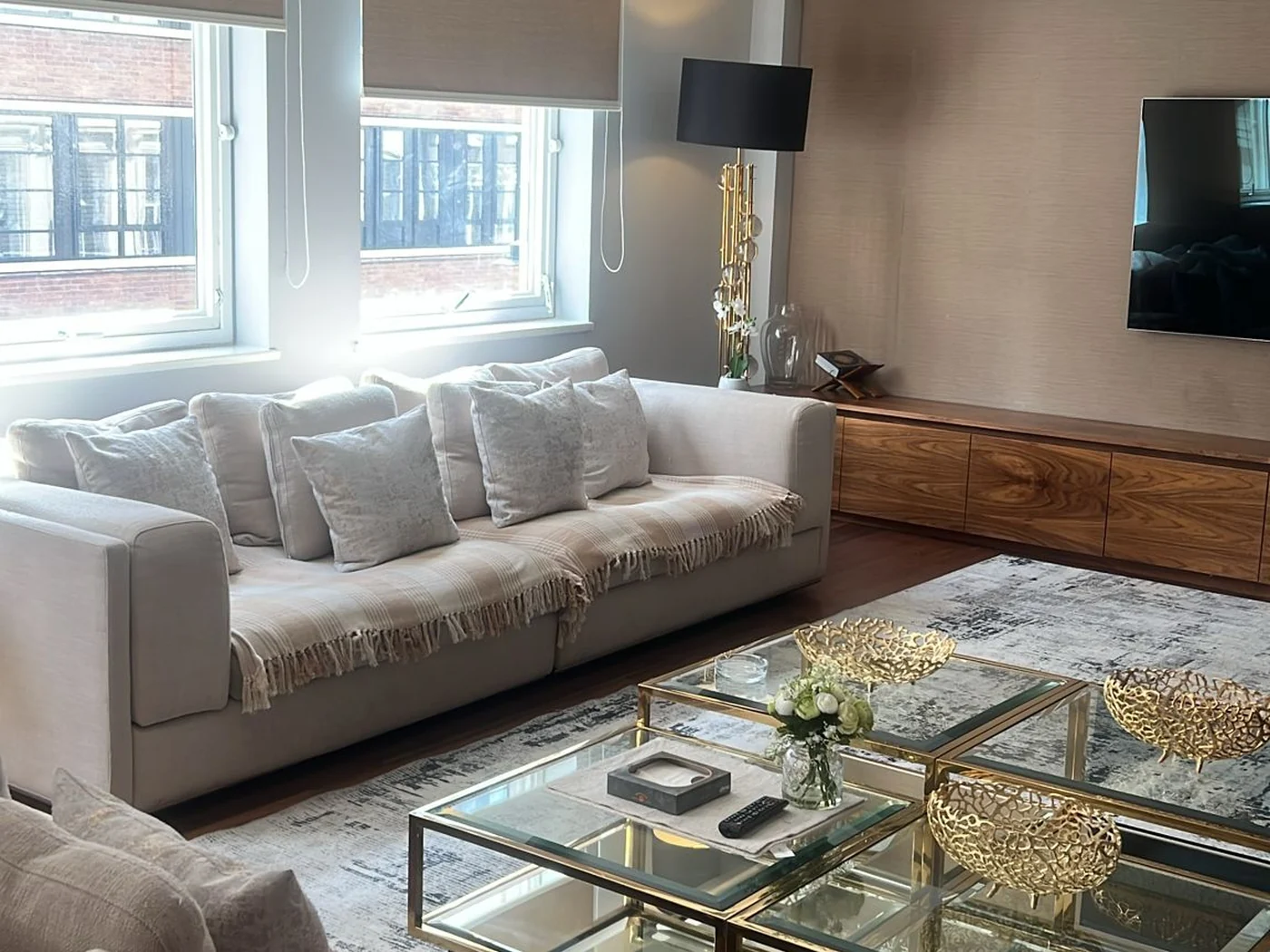 An elegant, freshly cleaned living room in London